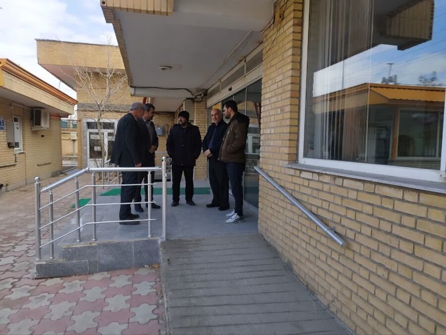 ارزیابی وضعیت مناسب‌سازی ادارات کبودرآهنگ برای تردد افراد دارای معلولیت