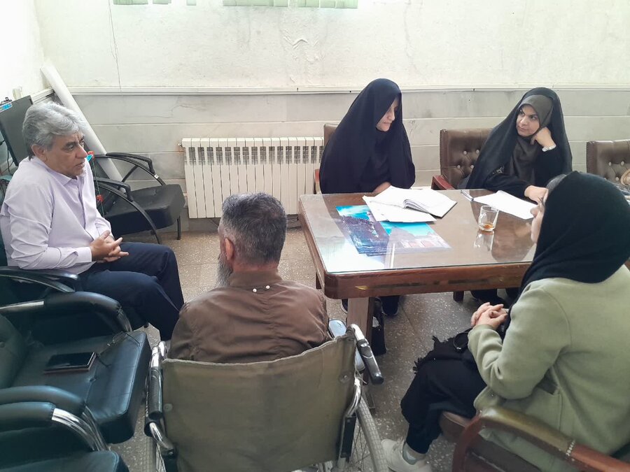ملاقات مردمی مدیرکل در بهزیستی شهرستان قم