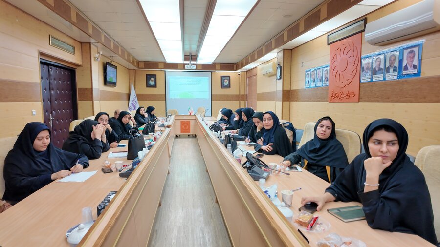 برگزاری دوره آموزشی خودمراقبتی ویژه میانسالان و سالمندان در بهزیستی قم