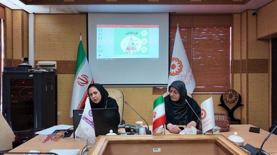 برگزاری دوره آموزشی خودمراقبتی ویژه میانسالان و سالمندان در بهزیستی قم