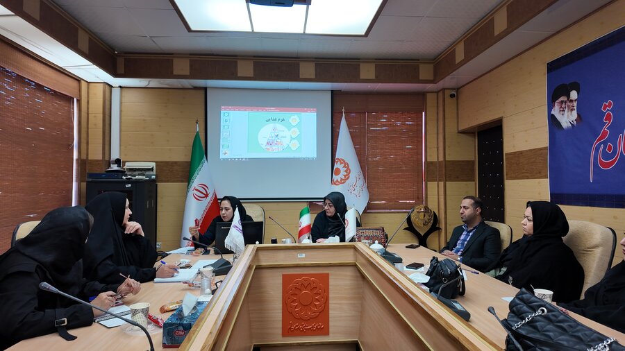 برگزاری دوره آموزشی خودمراقبتی ویژه میانسالان و سالمندان در بهزیستی قم