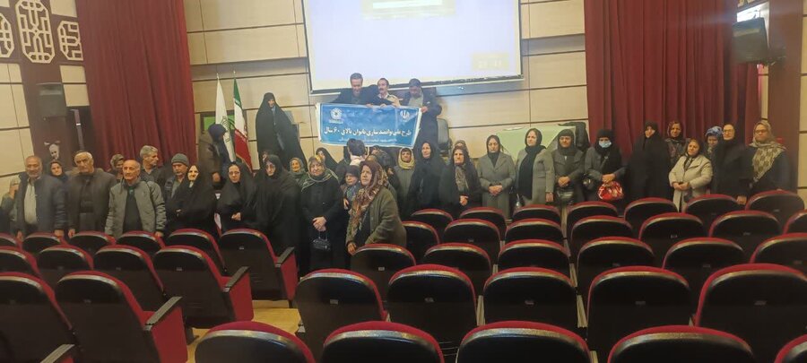 طرح ملی توانمندسازی زنان بالای ۶۰ سال در بیجار کلید خورد
