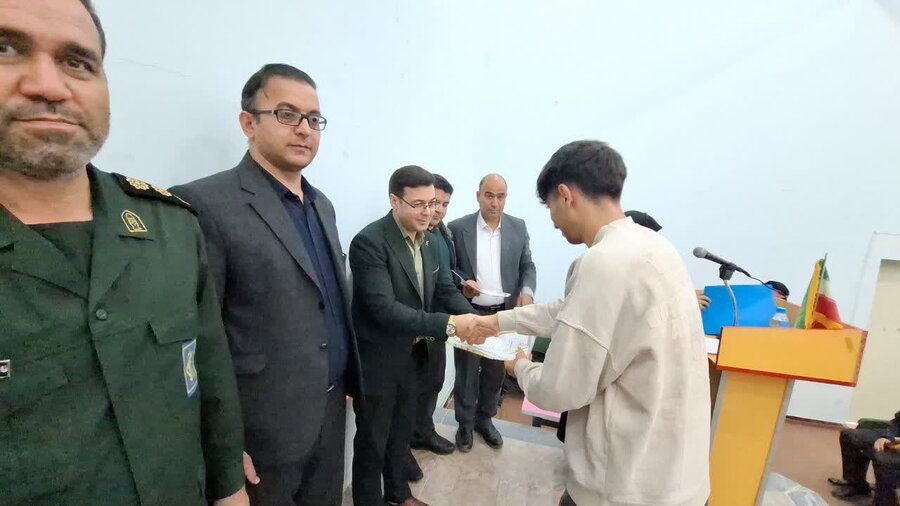 اصلاندوز| تجلیل از برترین های کنکور سراسری در شهرستان اصلاندوز