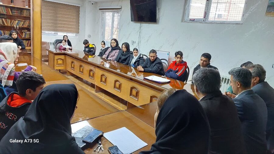 انتخابات پارلمان مشورتی دانش‌آموزان تحت پوشش بهزیستی در شهرستان سقز برگزار شد 