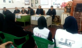 برگزاری میز خدمت باحضور روسای ادارات خدمات رسان و کارشناسان اورژانس اجتماعی بهزیستی شهرستان میاندوآب در راستای طرح سلام محله