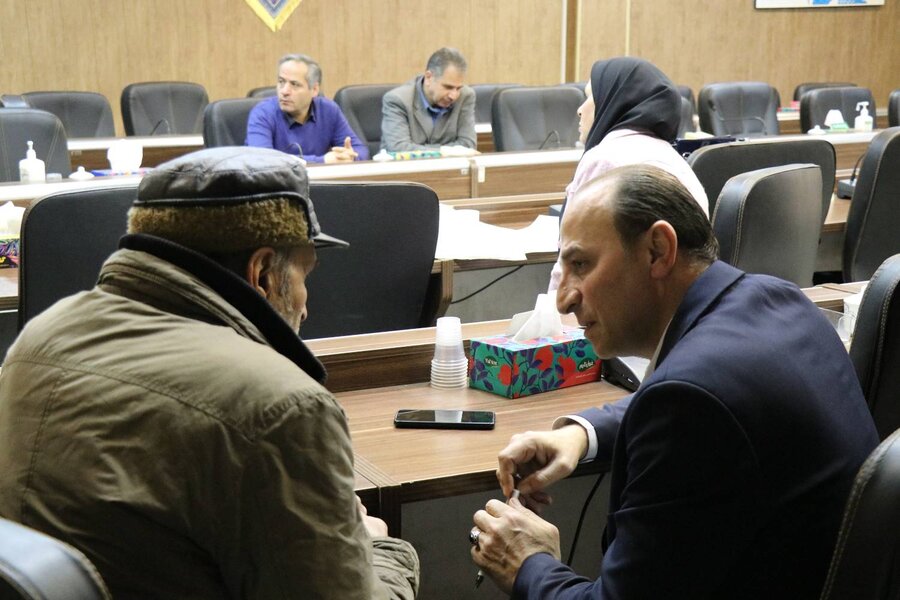 دیدار چهرهبهچهره مدیرکل بهزیستی آذربایجانغربی با جامعه هدف در چهارشنبههای پاسخگویی