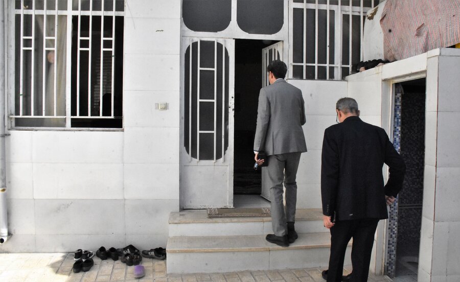 بازدید از منزل شهداء در اولین روز از رمضان