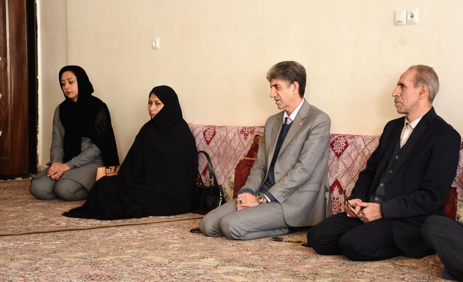 بازدید از منزل شهداء در اولین روز از رمضان