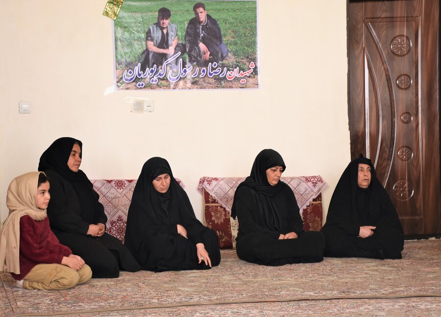 بازدید از منزل شهداء در اولین روز از رمضان