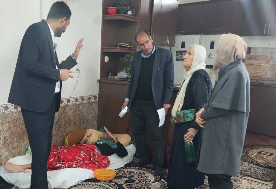 اهدای ۴۰ بسته معیشتی و ۵۰ میلیون تومان کمک نقدی به مددجویان بهزیستی پیرانشهر در ماه مبارک رمضان