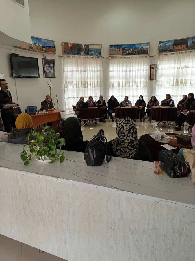  برگزاری کارگاه تغذیه در دوران طلایی بازنشستگی در خانه امید بیرجند