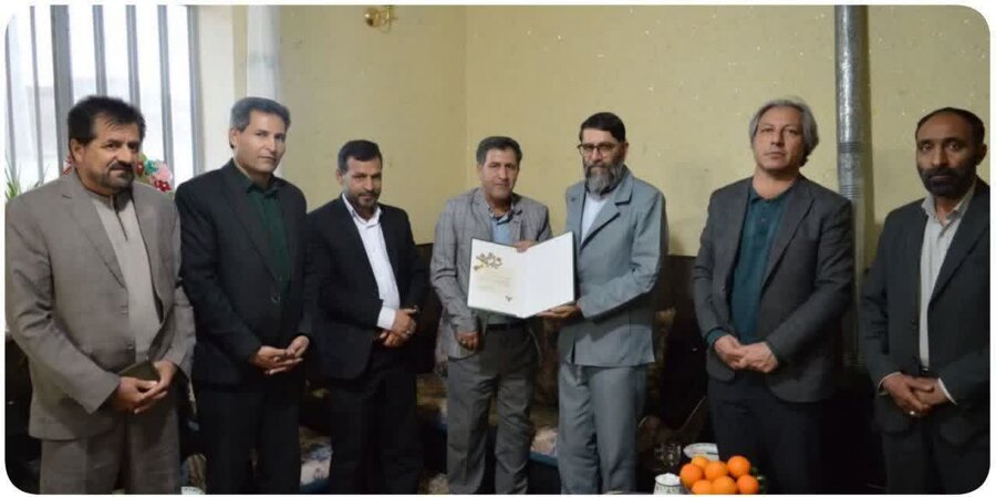 دیدار مشاور مدیر عامل صندوق اعتباری هنر با هنرمندان دارای معلولیت کوهبنان