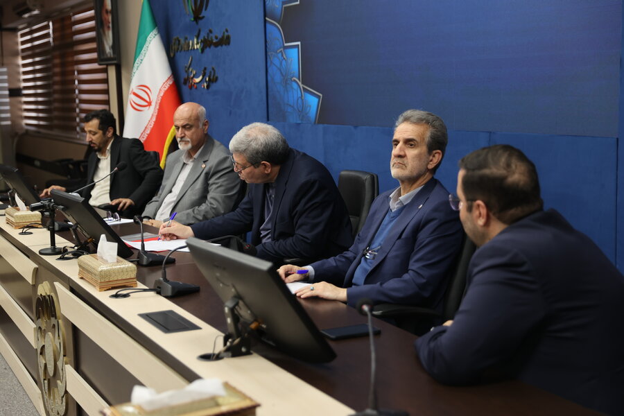 نشست با مراکز