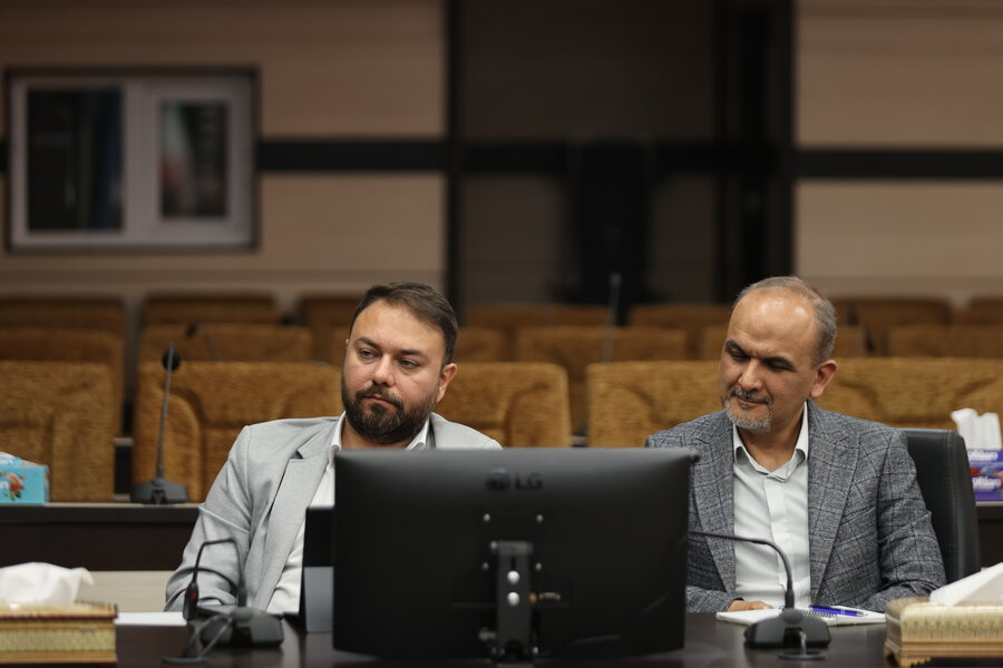 نشست با مراکز