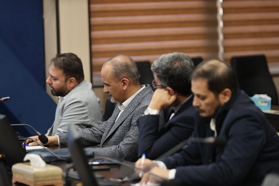 نشست با مراکز