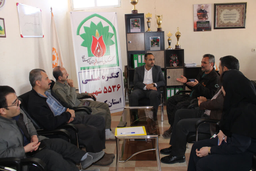 جلسه هماهنگی پویش «مثبت ماه» و برنامه «ضیافت شبی با محرومین» در بهزیستی دیواندره برگزار شد 