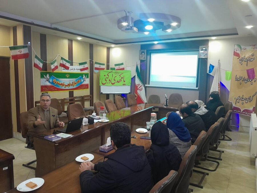 ورامین |  کارگاه آشنایی تربیت فرزند برای متقاضیان فرزندپذیری