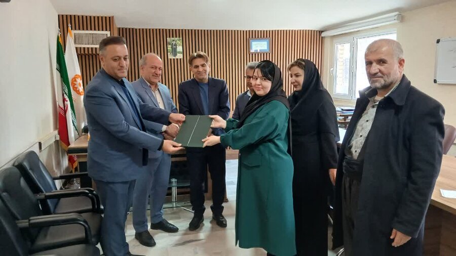 نشست کمیته امداد امام خمینی (ره) و بهزیستی سنندج برگزار شد
