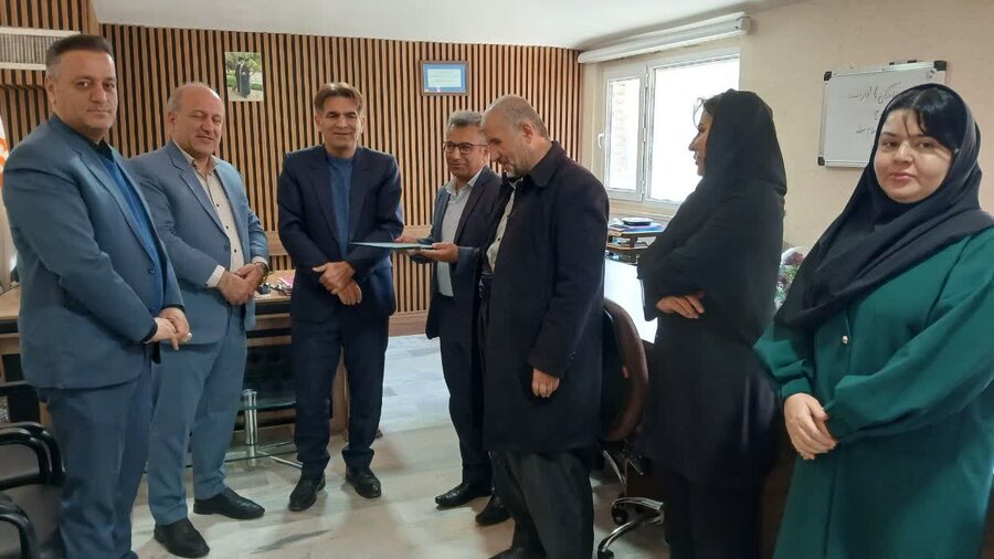 نشست کمیته امداد امام خمینی (ره) و بهزیستی سنندج برگزار شد