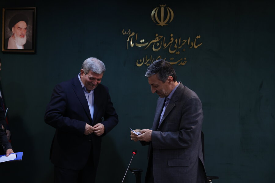 نشست با ستاد اجرایی امام (ره)