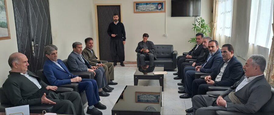 نشست مدیرکل بهزیستی استان با فرماندار جوانرود