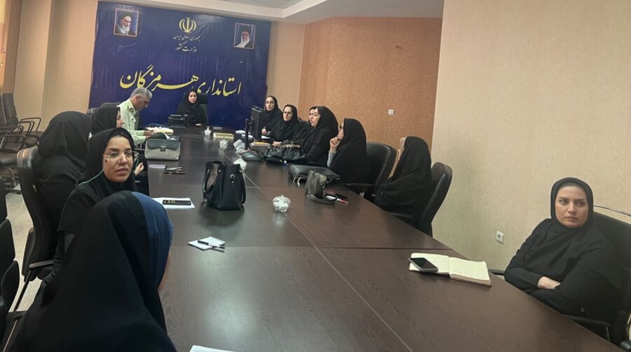 همکاری بهزیستی هرمزگان در اجرای طرح «نفس»؛ از خط‌های بحران تا محلات کم‌برخوردار