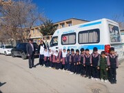 حضور تیم سیار اورژانس اجتماعی بهزیستی رزن در مدرسه حضرت معصومه (س)