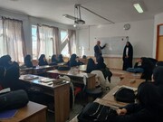 برگزاری برنامه آگاه‌سازی تیم سیار اورژانس اجتماعی بهزیستی رزن در مدرسه امیرکبیر