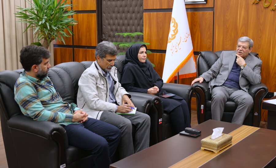 نشست بانک زمان