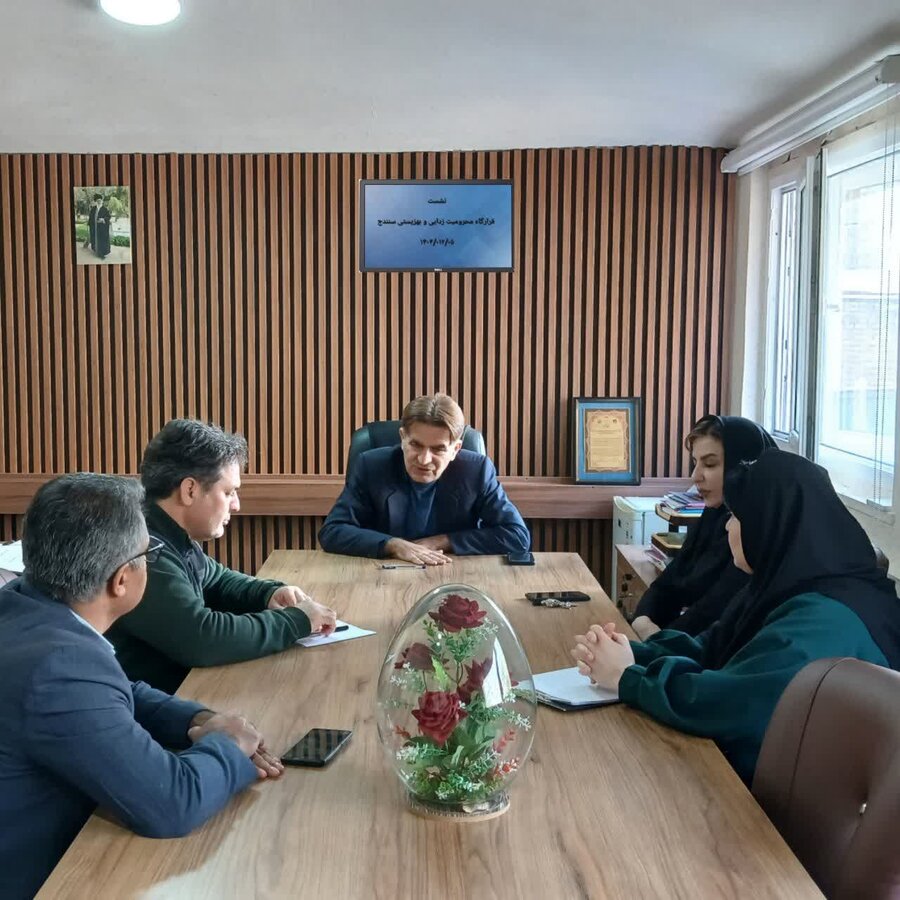 نشست مشترک قرارگاه محرومیت‌زدایی و بهزیستی سنندج برگزار شد
