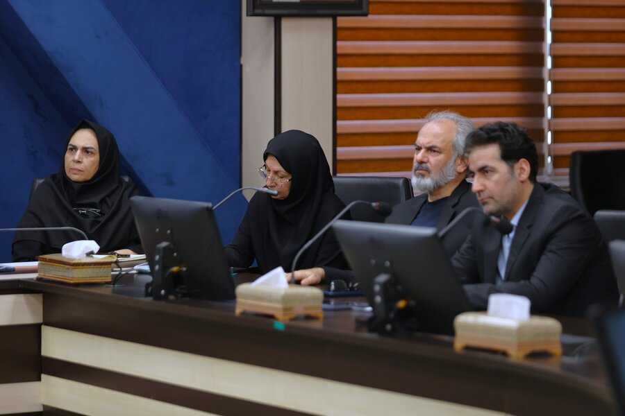 نشست با خانواده های دارای فرزند اتیسم