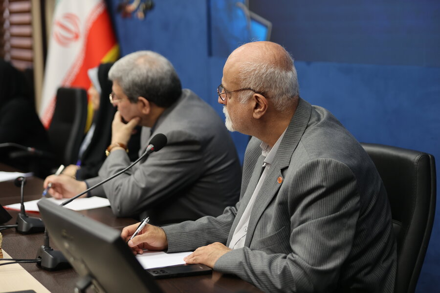 نشست با خانواده های دارای فرزند اتیسم