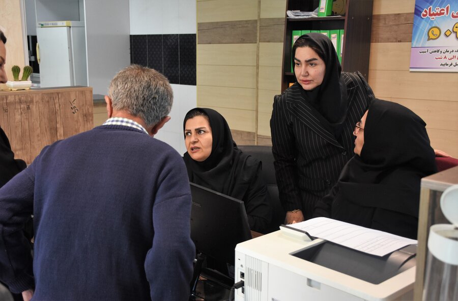 میز ارتباطات مردمی