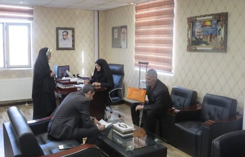 در راستای طرح تکریم ارباب رجوع و ولی نعمتان بهزیستی/ملاقات مردمی مدیرکل بهزیستی البرز با جمعی از جامعه هدف محترم برگزار شد