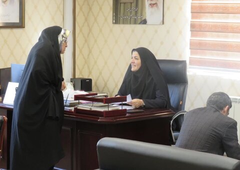 در راستای طرح تکریم ارباب رجوع و ولی نعمتان بهزیستی/ملاقات مردمی مدیرکل بهزیستی البرز با جمعی از جامعه هدف محترم برگزار شد