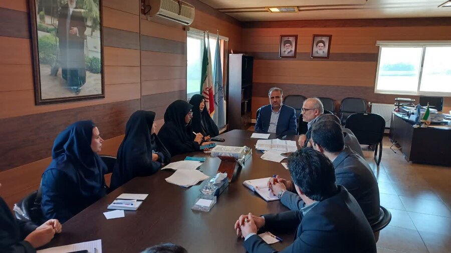 نشست تخصصی بررسی چالش‌های فرزندخواندگی غیرقانونی و تبعات آن با حضور جمعی از مسئولان قضایی و اجرایی در اداره کل بهزیستی استان گلستان برگزار شد