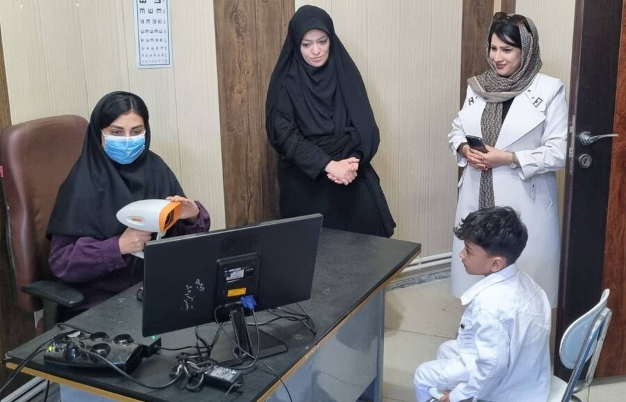بازدید رئیس بهزیستی سلماس از پایگاه بینایی‌سنجی؛ گامی مؤثر در مسیر پیشگیری و سلامت بینایی کودکان