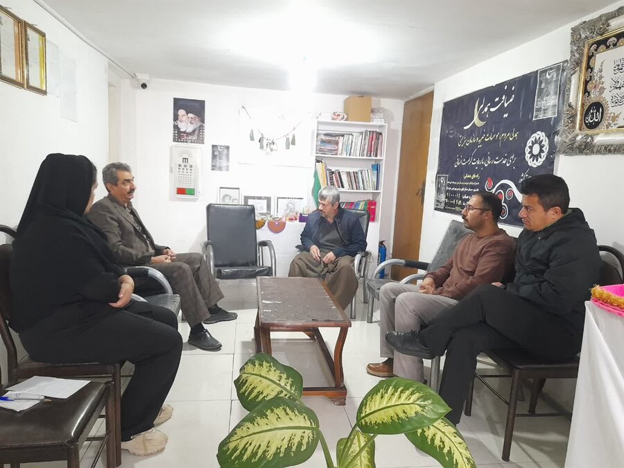 دیدارهای هم اندیشی رییس بهزیستی سقز با خیرین محلات سطح شهر برگزار شد 