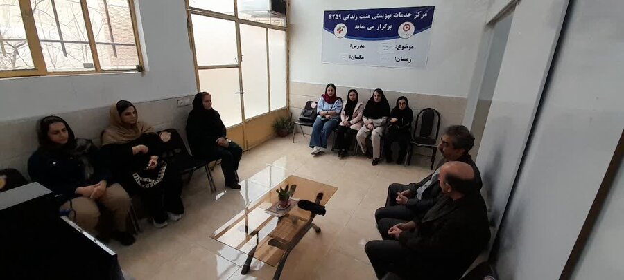 دیدارهای هم اندیشی رییس بهزیستی سقز با خیرین محلات سطح شهر برگزار شد 