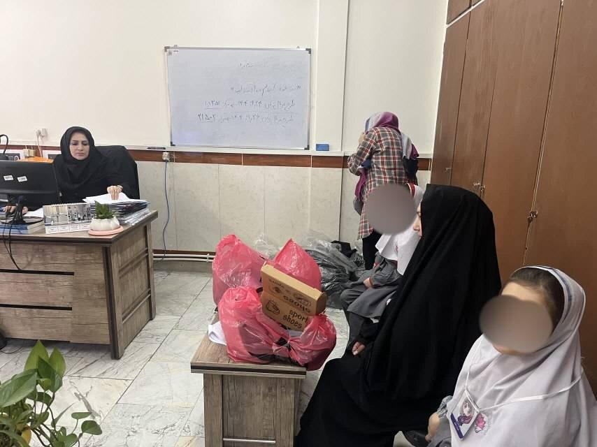 قرچک I توزیع پوشاک به زنان سرپرست خانوار به مناسبت فرارسیدن نوروز