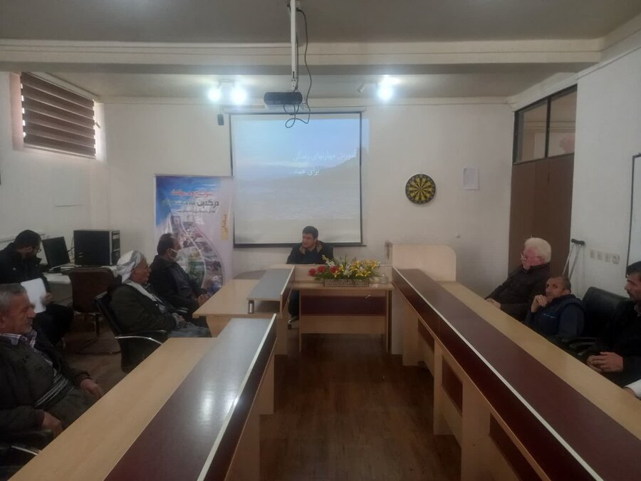 کارگاه آموزشی "سوانح و حوادث در کمین مردان" ویژه مددجویان بهزیستی در دیواندره برگزار شد 
