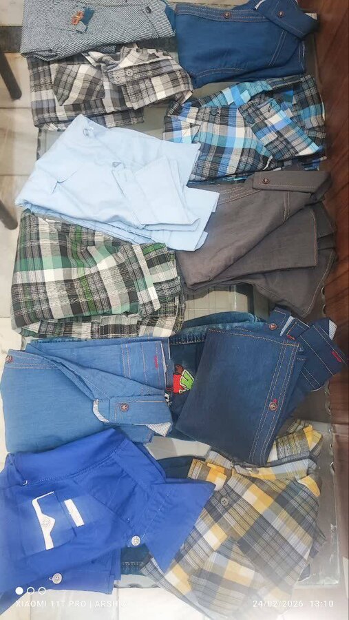 فیروزآباد |توزیع ۱۸ دست لباس کودکانه بین مددجویان بهزیستی فیروزآباد با مشارکت خیرین