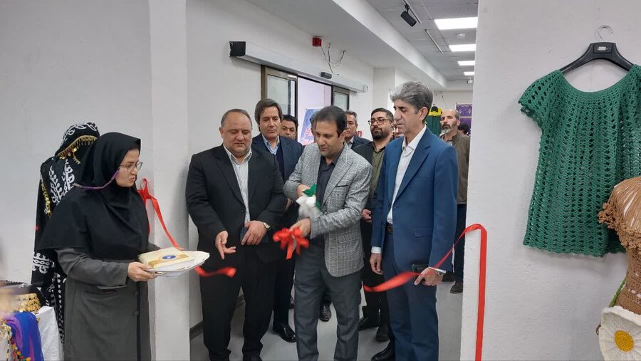 افتتاح نمایشگاه تولیدات مشاغل خانگی در کرمانشاه