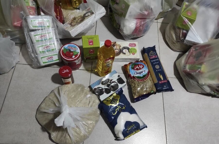 کرج | اهداء بسته‌های معیشتی ویژه ماه مبارک رمضان