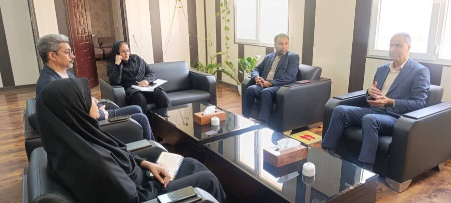 همکاری بهزیستی و اموال تملیکی هرمزگان در اجرای پویش "مثبت ماه"