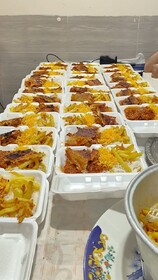 طالقان | به مناسبت فرارسیدن روز اربعین حسینی/تهیه 
و توزیع غذای گرم نذری بین جامعه هدف طالقان