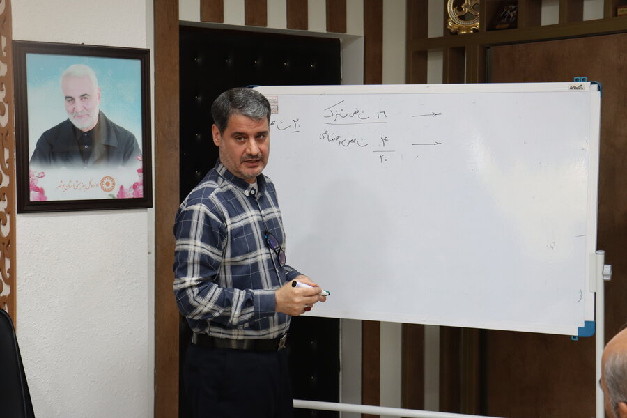 تأکید مدیرکل بهزیستی بوشهر بر ارتقای کیفیت خدمات و ارزیابی دقیق عملکرد ادارات شهرستان‌ها