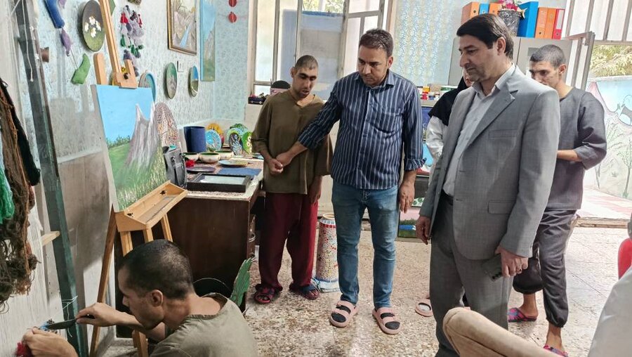 بازدید از مرکز توانبخشی گلشن در شهرستان چگنی