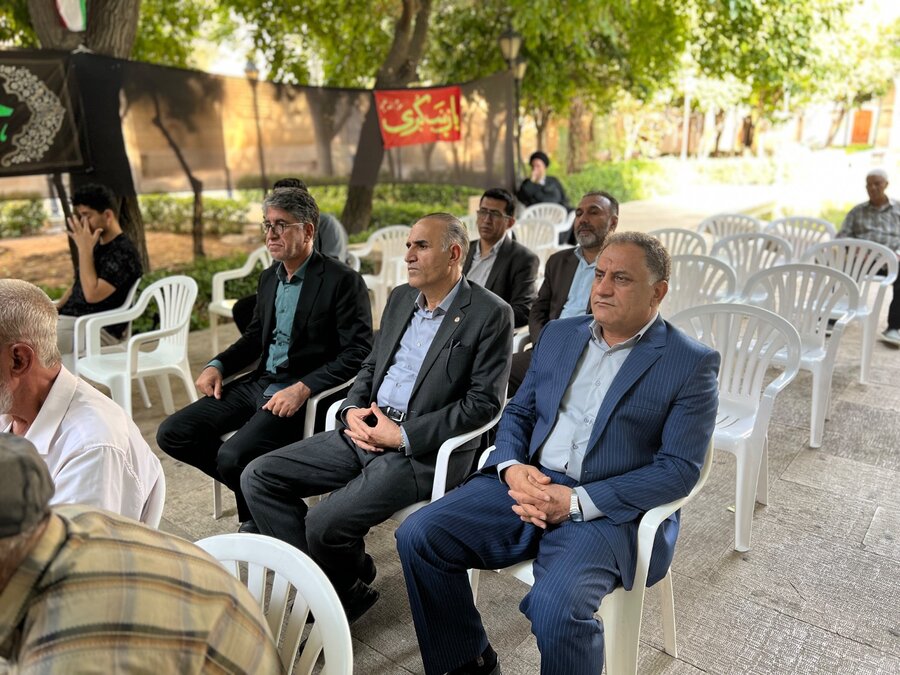 حضور مدیرکل بهزیستی فارس در مجلس عزاداری رحلت پیامبر اکرم(ص) و شهادت امام حسن مجتبی(ع) و امام رضا(ع)