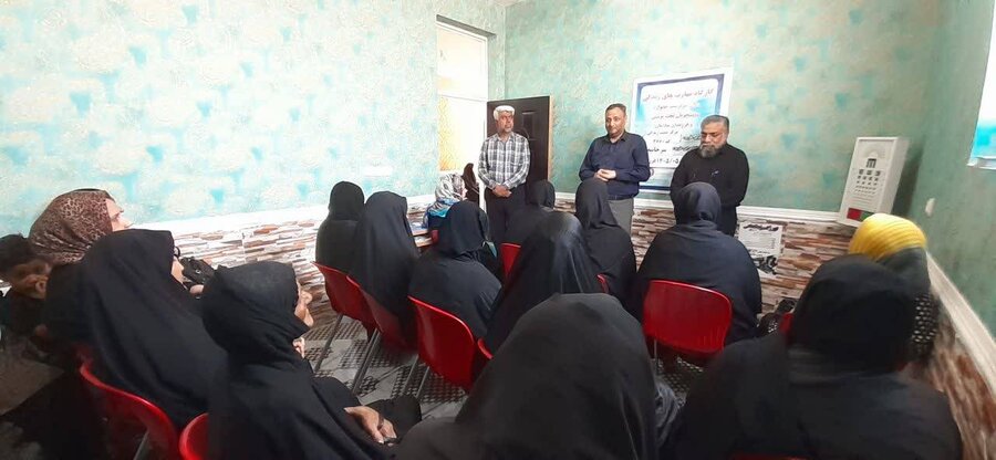 برگزاری کارگاه آموزشی تربیت فرزند ویژه بانوان سرپرست خانوار در خرمشهر